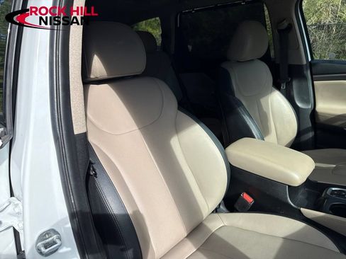 Used 2019 Hyundai Santa Fe AWD image 35