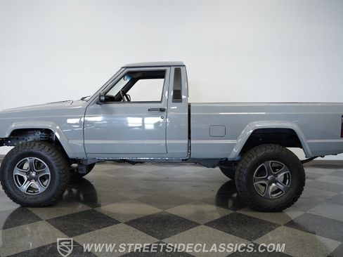 Used 1990 Jeep Comanche Pioneer image 2