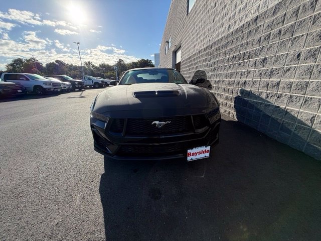 Used 2026 Ford Mustang GT RWD image 2
