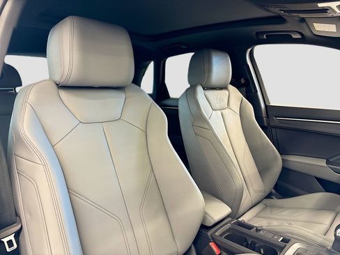 Certified 2025 Audi Q3 2.0T Premium w/ Black Optic Sport Package image 15