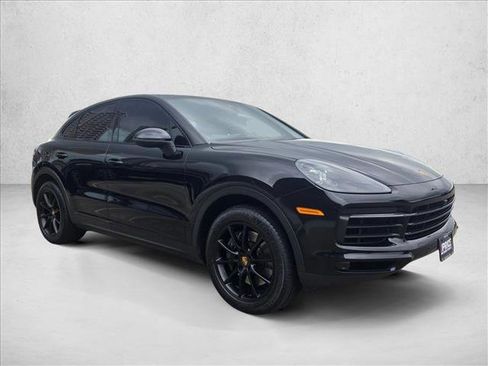 Used 2021 Porsche Cayenne Coupe image 3