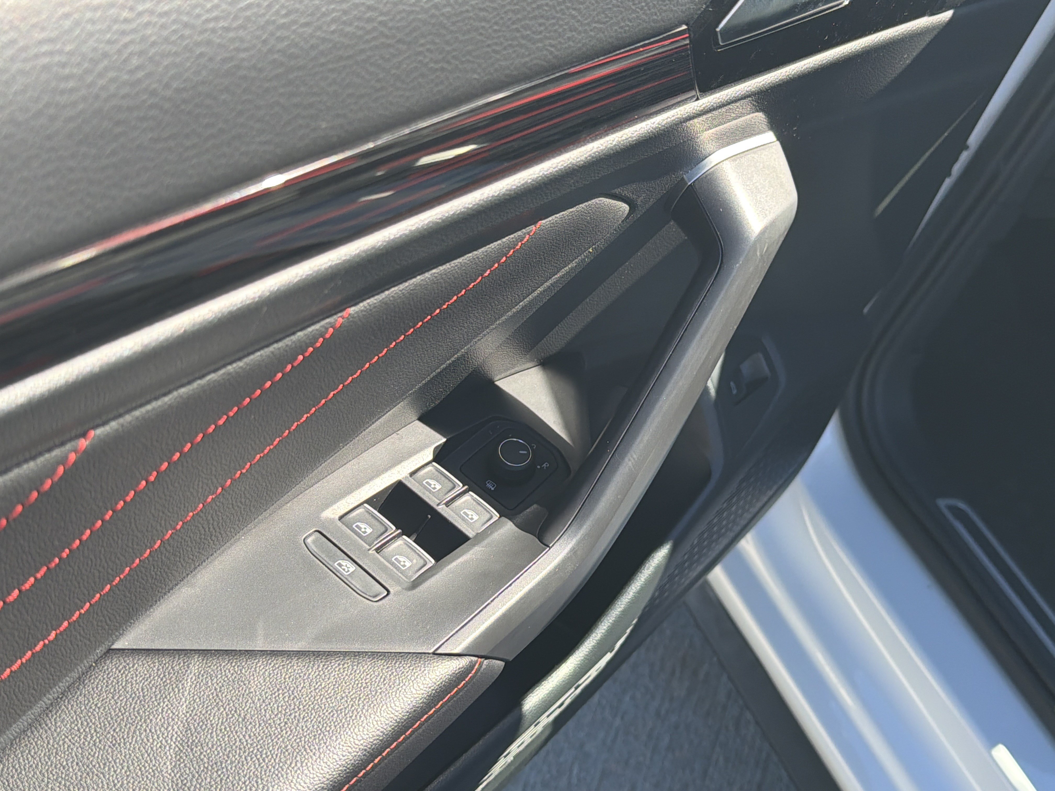 Used 2022 Volkswagen Jetta GLI Autobahn FWD image 11