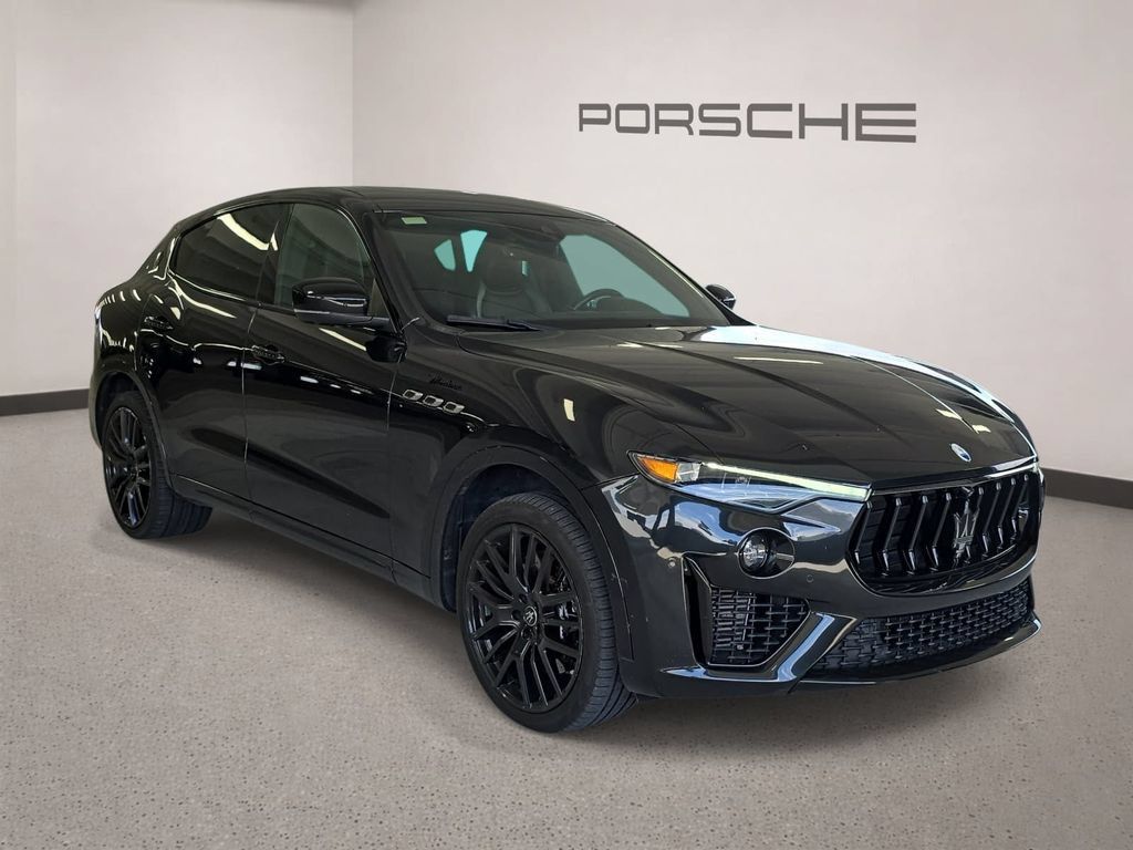 Used 2022 Maserati Levante Modena AWD/4WD image 5