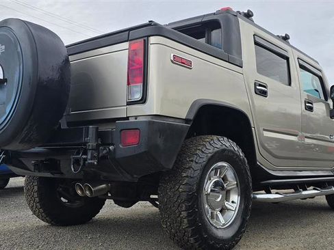 Used 2005 HUMMER H2 SUT w/ Preferred Equipment Group image 9
