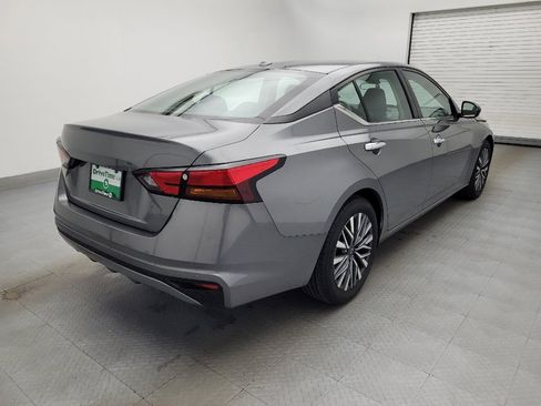 Used 2023 Nissan Altima 2.5 SV image 9