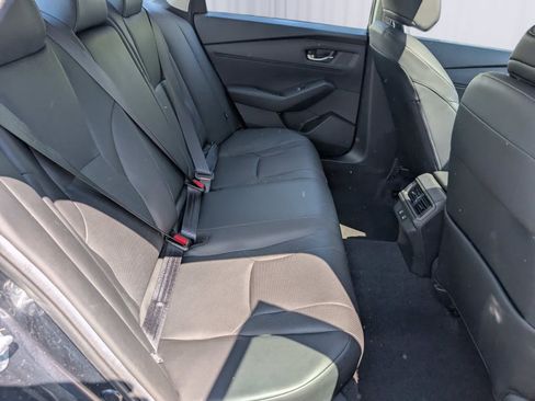 Used 2025 Honda Accord EX-L image 10