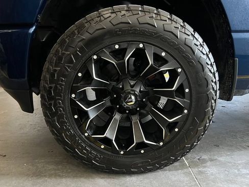 Used 2019 RAM 1500 Big Horn RWD image 9