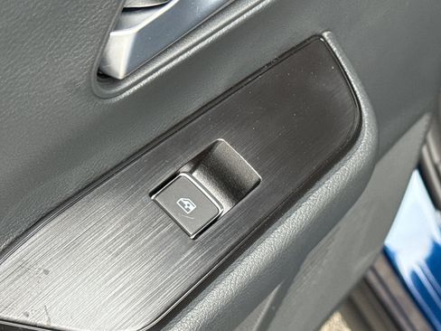 New 2026 Nissan Kicks SR image 30