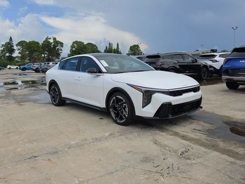 New 2026 Kia K4 GT-Line FWD image 2