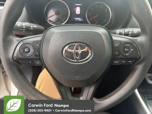 Used 2019 Toyota RAV4 XLE image 12