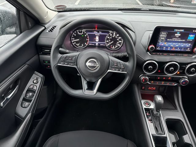 Used 2025 Nissan Sentra SV FWD image 13