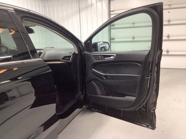 Used 2024 Ford Edge SEL w/ Convenience Package AWD/4WD image 11