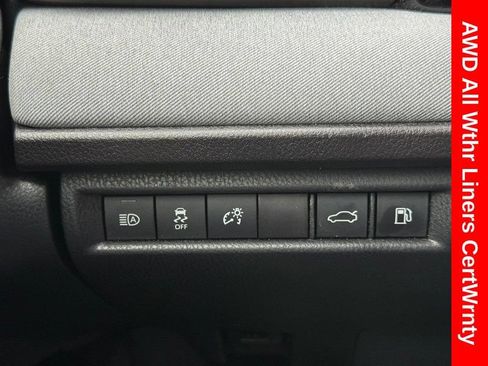 Used 2025 Toyota Camry LE AWD/4WD image 29