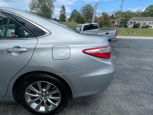 Used 2015 Toyota Camry XLE image 5