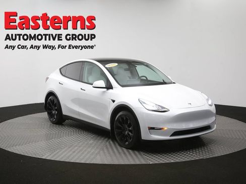 Used 2022 Tesla Model Y Long Range AWD/4WD image 46
