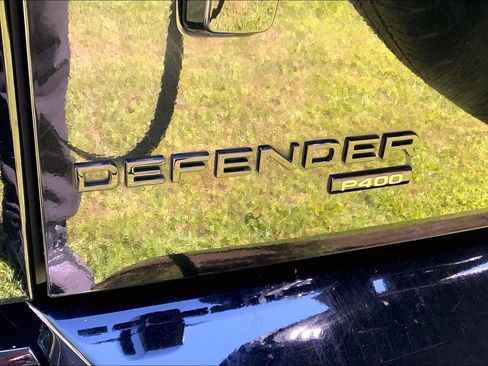 Used 2023 Land Rover Defender 130 X-Dynamic SE AWD/4WD image 9