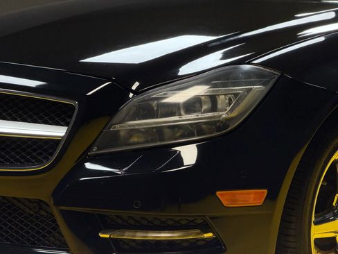 Used 2013 Mercedes-Benz CLS 550 image 7