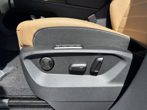 New 2026 Volkswagen Atlas Cross Sport SEL R-Line image 26