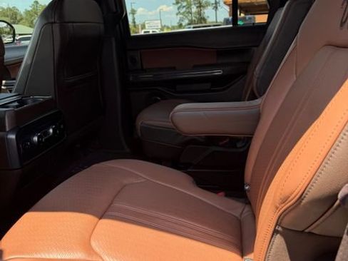 Used 2022 Ford Expedition King Ranch RWD image 11