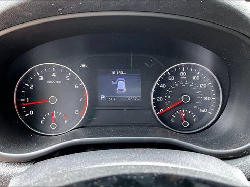Used 2020 Kia Sportage LX FWD image 12