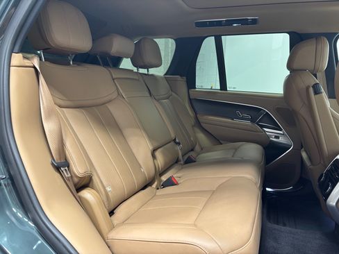 Used 2024 Land Rover Range Rover SE AWD/4WD image 36