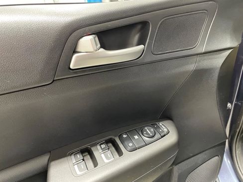 Used 2020 Kia Sportage LX w/ LX Popular Package image 12