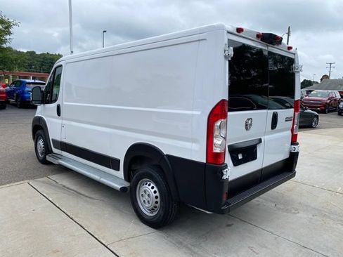 Used 2025 RAM ProMaster 2500 w/ U-Haul Equipment Group FWD image 6