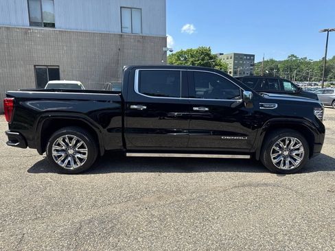 Used 2024 GMC Sierra 1500 Denali w/ Denali Reserve Package AWD/4WD image 7