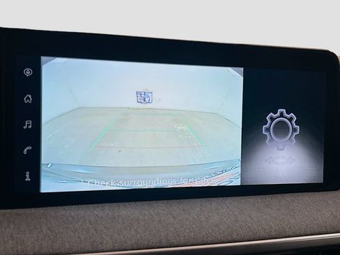 Used 2025 Nissan Kicks SV FWD image 11