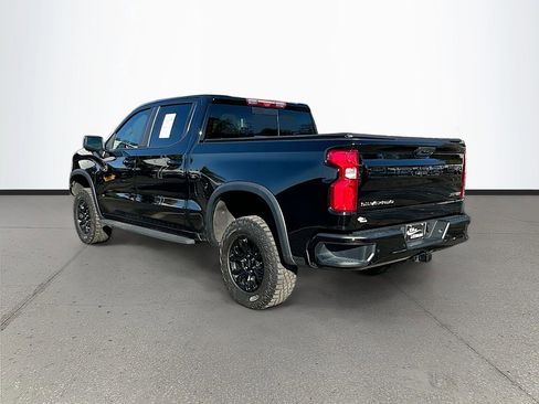 Used 2022 Chevrolet Silverado 1500 ZR2 w/ Technology Package image 5