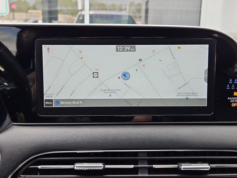 Used 2022 Hyundai Palisade Calligraphy image 18