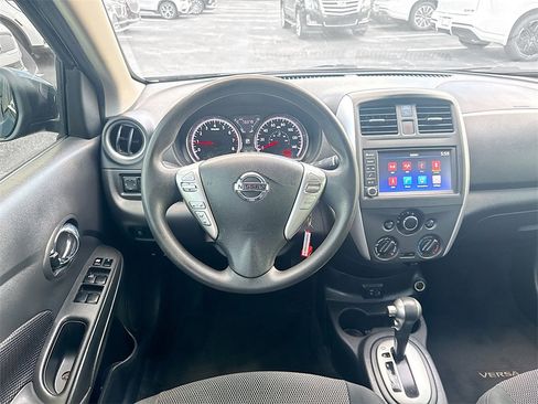 Used 2019 Nissan Versa SV image 21