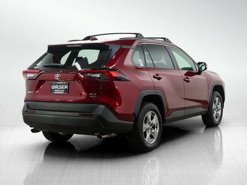 Used 2025 Toyota RAV4 XLE w/ Convenience Package image 5