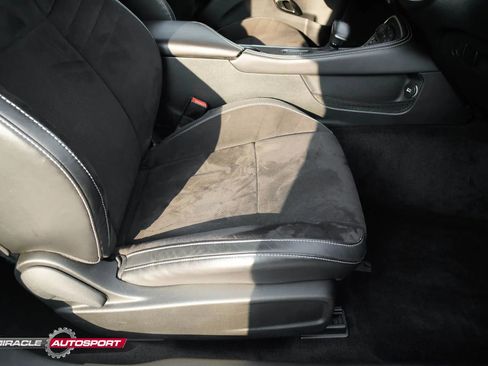 Used 2015 Dodge Challenger SRT Hellcat image 28