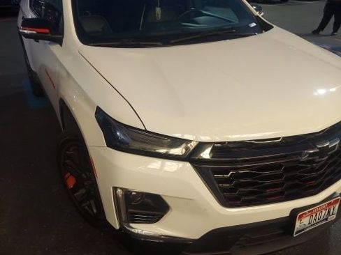 Used 2023 Chevrolet Traverse Premier w/ Redline Edition image 6