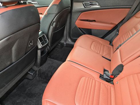 Used 2023 Kia Sportage SX image 30