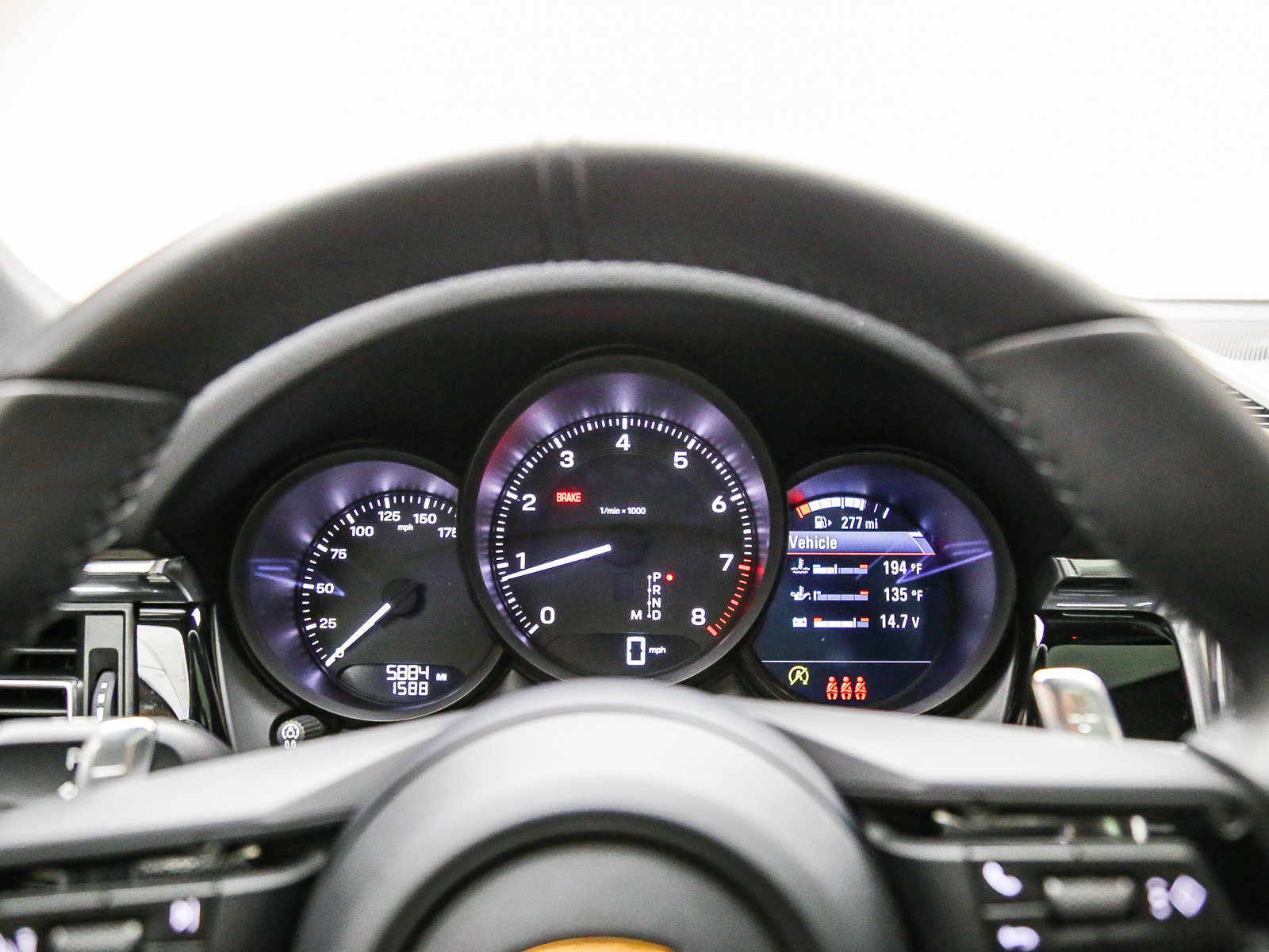 Certified 2026 Porsche Macan AWD/4WD image 28