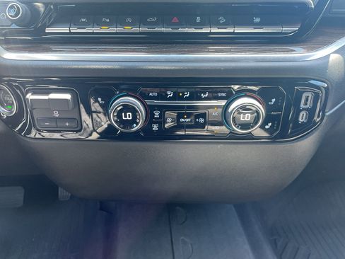 Used 2025 Chevrolet Silverado 1500 LT w/ Z71 Off-Road Package image 33