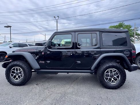 Used 2026 Jeep Wrangler Unlimited Rubicon AWD/4WD image 4