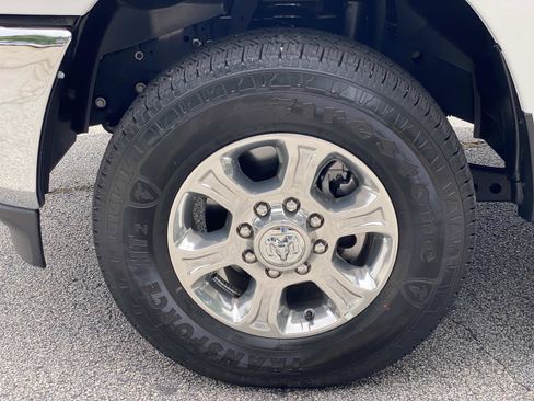 Used 2026 RAM 2500 Big Horn AWD/4WD image 13