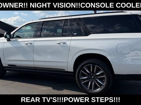 Used 2021 Cadillac Escalade ESV Sport Platinum AWD/4WD image 4