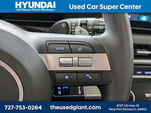 Used 2026 Hyundai Tucson Blue SE AWD/4WD image 32