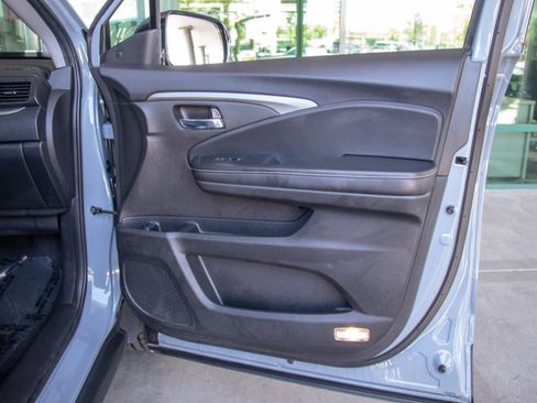 Used 2022 Honda Ridgeline RTL-E image 19