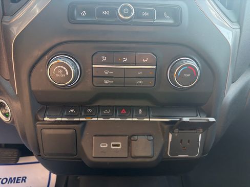 Used 2023 Chevrolet Silverado 1500 Custom AWD/4WD image 17