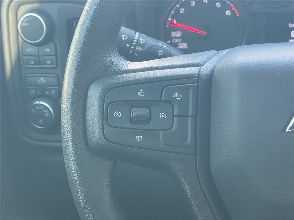 Used 2026 Chevrolet Silverado 1500 Custom Trail Boss w/ LPO, Dark Essentials Package AWD/4WD image 13