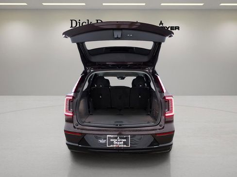 New 2025 Volvo EX90 Ultra image 15