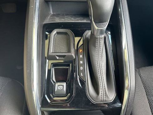 Used 2024 GMC Canyon Elevation RWD image 16