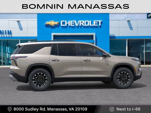 New 2026 Chevrolet Traverse Z71 w/ Enhanced Driving Package AWD/4WD image 6