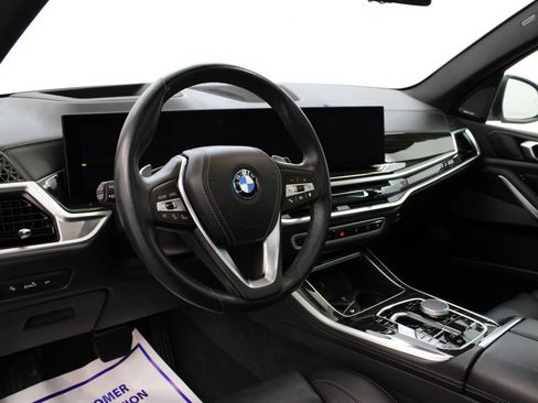 Used 2025 BMW X5 xDrive50e AWD/4WD image 17