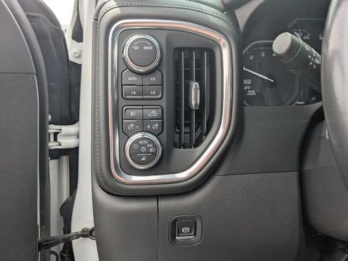 Used 2021 GMC Sierra 1500 SLT AWD/4WD image 12